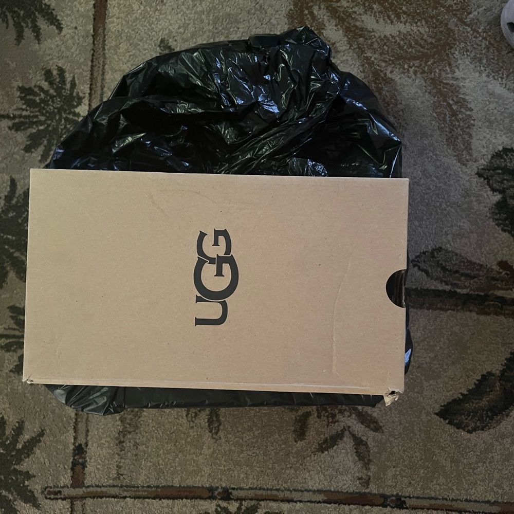 UGG Women’s Sport Yeah Taffy Pink Sandals Slides Slippers 7